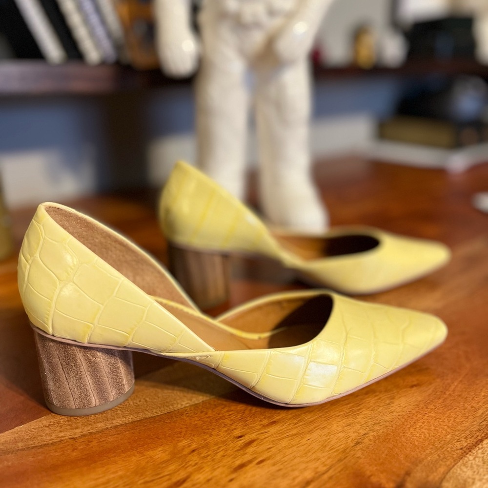Yellow Croc-Embossed Block Heel Pumps